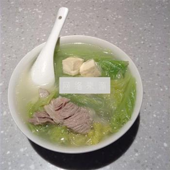 排骨白菜豆腐汤的做法步骤8
