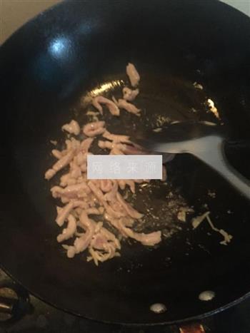 茭白香菇炒肉丝的做法步骤4