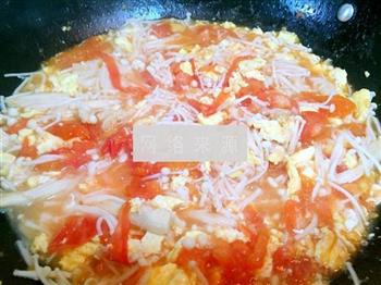 金针菇番茄炒蛋的做法步骤9