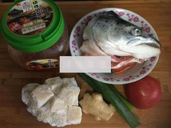 韩式三文鱼炖豆腐的做法图解1