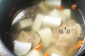白萝卜牛尾汤的做法步骤6