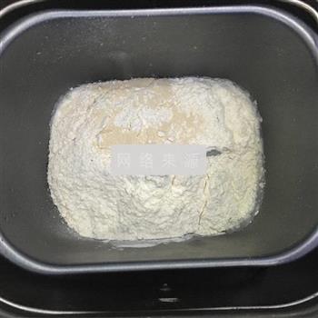 奶油花朵面包的做法步骤1