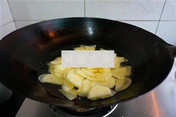 五花肉酱炒土豆片的做法步骤7