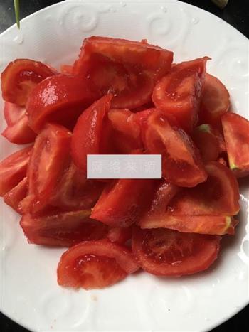 番茄鱼的做法步骤2