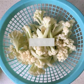 干锅有机花菜炒肉片的做法步骤3