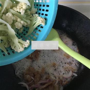 干锅有机花菜炒肉片的做法步骤7