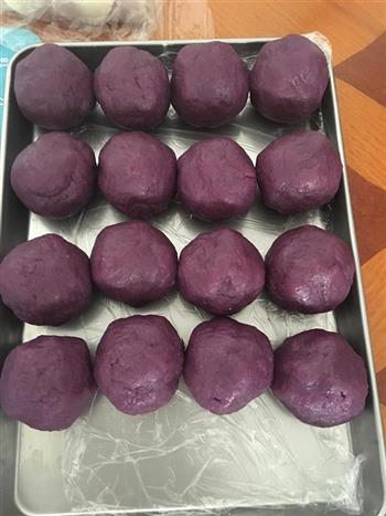 紫薯蛋黄酥和红豆蛋黄酥的做法步骤9