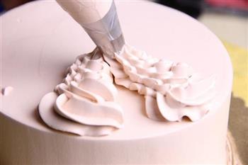 美味的生日戚风蛋糕的做法步骤22