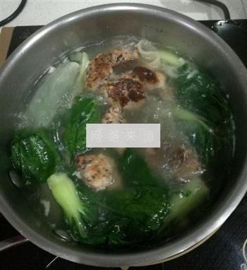 肉丸白菜面片汤的做法步骤4