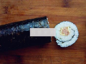 金枪鱼寿司的做法图解7
