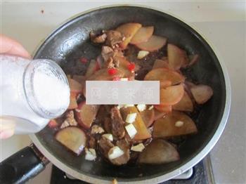 红萝卜炒鸭脯肉的做法图解9