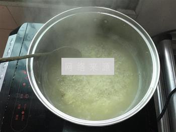 绿豆小米粥的做法步骤3