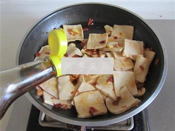 辣炒千叶豆腐的做法步骤5