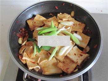 辣炒千叶豆腐的做法步骤6