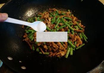 肉丝炒豇豆的做法步骤8