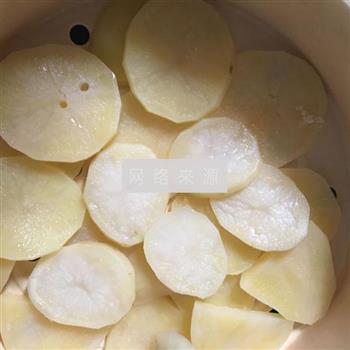 泡面土豆丸子的做法步骤1