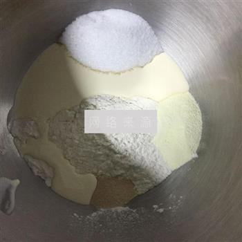 奶香椰蓉吐司的做法步骤2