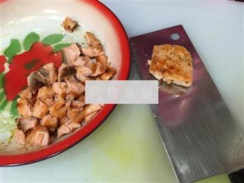 三文鱼咖喱炒饭的做法步骤6