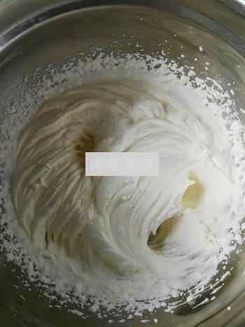手绘奶油蛋糕卷的做法步骤13