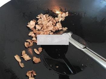 猪油渣虾仁蛋炒饭的做法步骤2