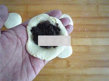 黑芝麻玉米饼的做法步骤8