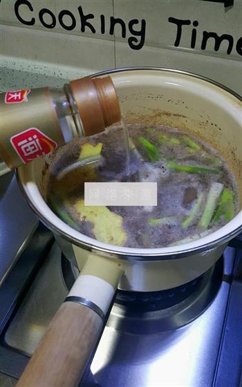 桃胶淮山炖羊肉的做法步骤2