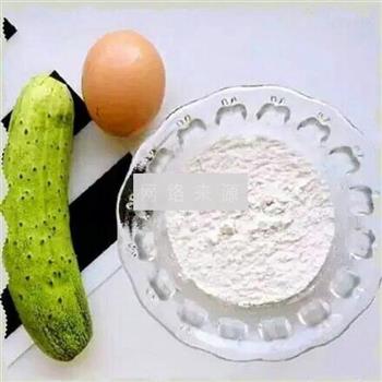 黄瓜鸡蛋早餐饼的做法步骤1