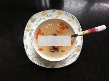 红枣枸杞银耳汤的做法图解7