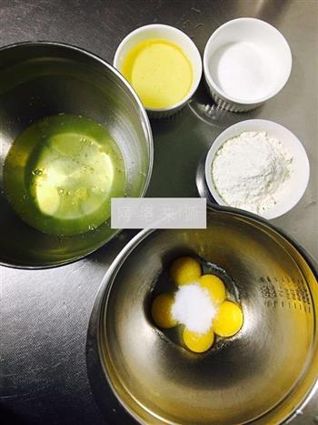 奶油霜裱花蛋糕的做法步骤1