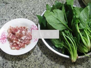 咸肉炒菠菜的做法步骤1