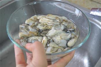 牡蛎炖豆腐汤的做法步骤1