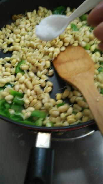 清炒黄豆芽的做法步骤7