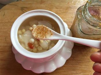 百合鸡头米甜汤的做法步骤9
