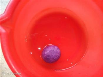 芝麻紫薯球的做法步骤3