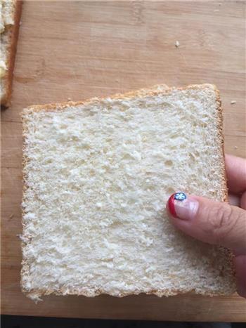 芝士榴莲烤面包的做法步骤1