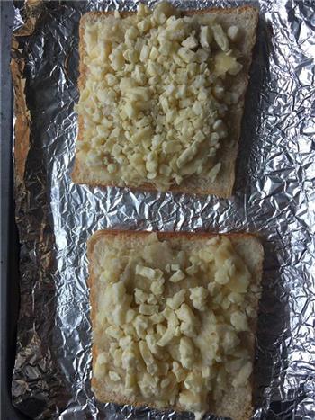 芝士榴莲烤面包的做法步骤4