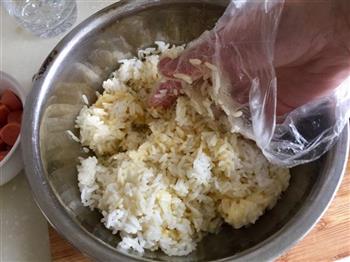 雪菜火腿蛋炒饭的做法步骤2