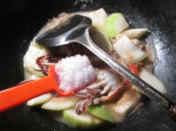 螃蟹煮蒲瓜的做法图解7