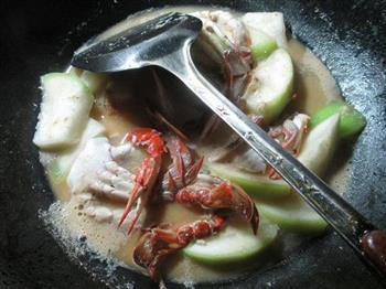 螃蟹煮蒲瓜的做法图解8