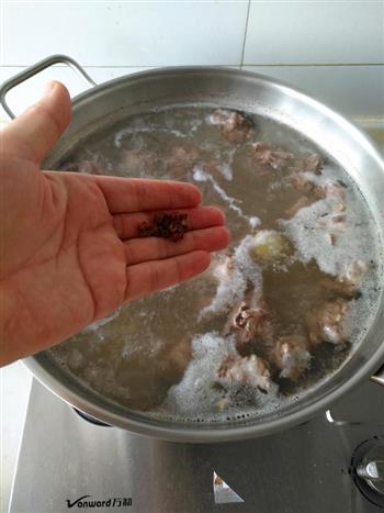 山药羊肉汤的做法步骤3