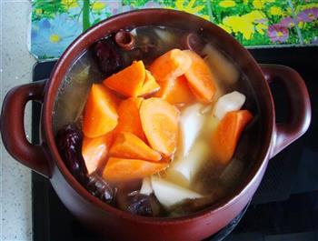 坤博砂锅炖香菇排骨汤的做法图解11