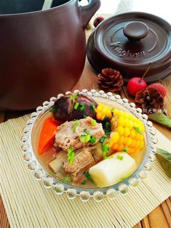坤博砂锅炖香菇排骨汤的做法图解15