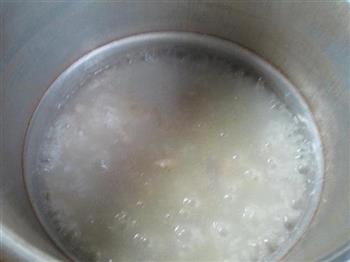 榨菜肉丝大米粥的做法步骤8