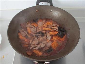 豆腐菌菇炒肉片的做法步骤7