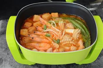 辣白菜海鲜锅的做法步骤8