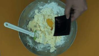 切片黄油饼干的做法步骤3
