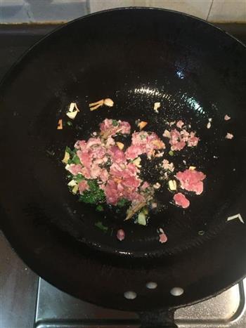 肉末豆角焖饭的做法步骤4