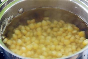 咸蛋黄炸玉米粒的做法图解3