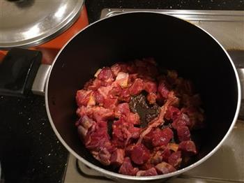 胡萝卜烧牛肉的做法图解4