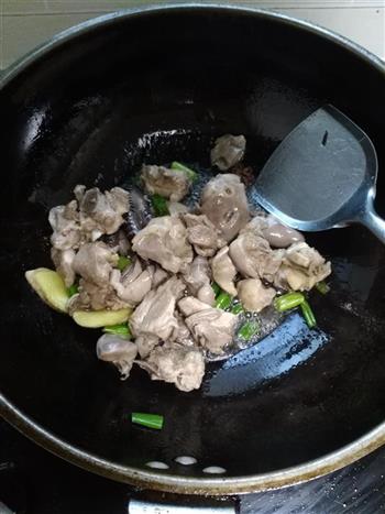 铁锅蛤蜊鸡的做法步骤6